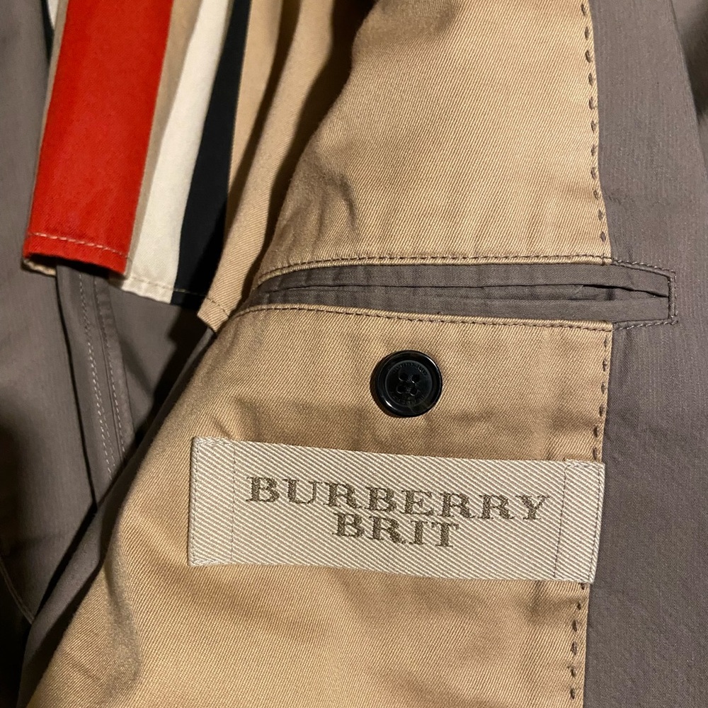 Burberry Brit Blazer, color Gray, 2 Pockets and Two-Button Closure at Front